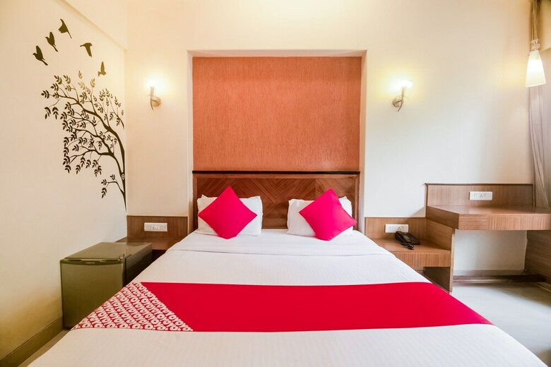 Oyo 41076 Hotel Dhiraj Residency
