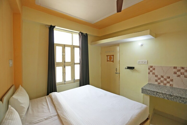 Hotel Spot On 48911 Sukhrali Residency