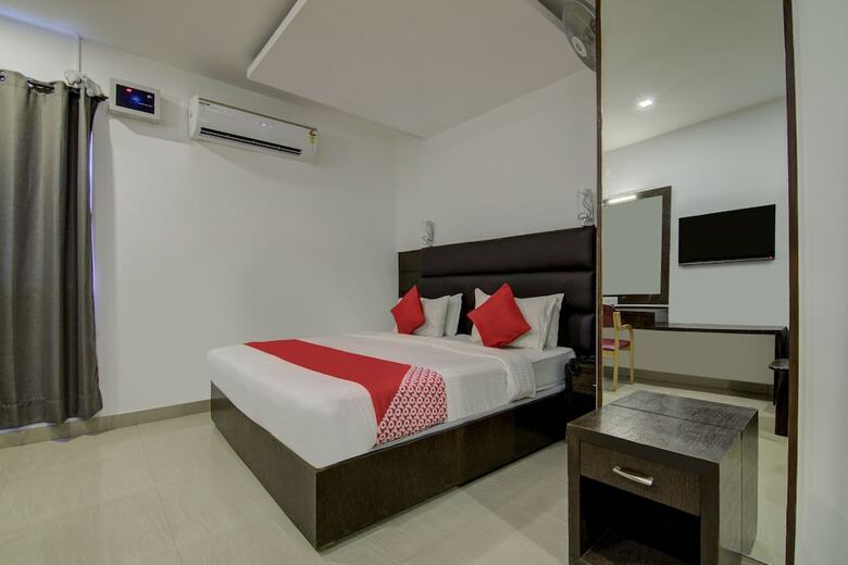 Hotel Oyo 42768 Sai International