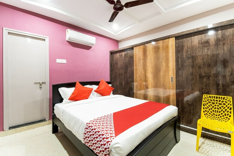 Hotel Oyo 37222 Kiran's Pride Service Apartment