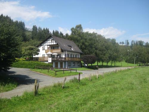 Hostal Pension-g�stehaus Waldhof