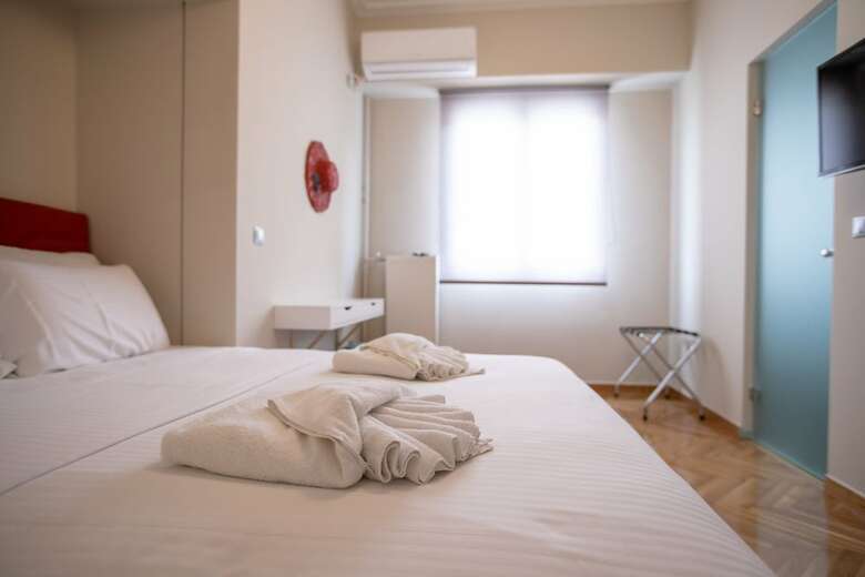 Luxurious 5 Bedroom-3 Bathroom Apartment 2- Athens
