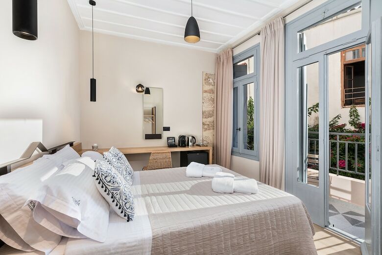 Hotel Aoria Estate Old Port