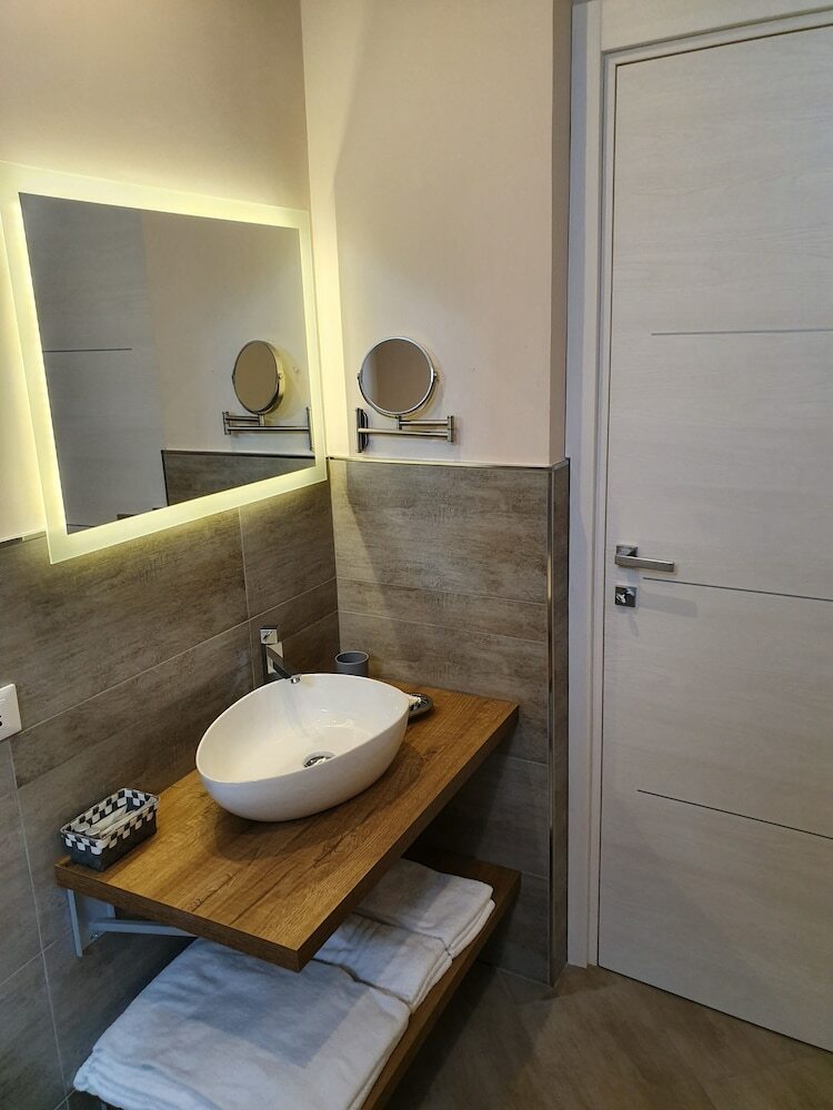 B&B Bcens La Citt� Delle 100 Sculture