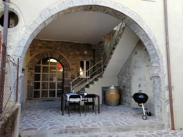 Iseolakerental - Hill Apartments
