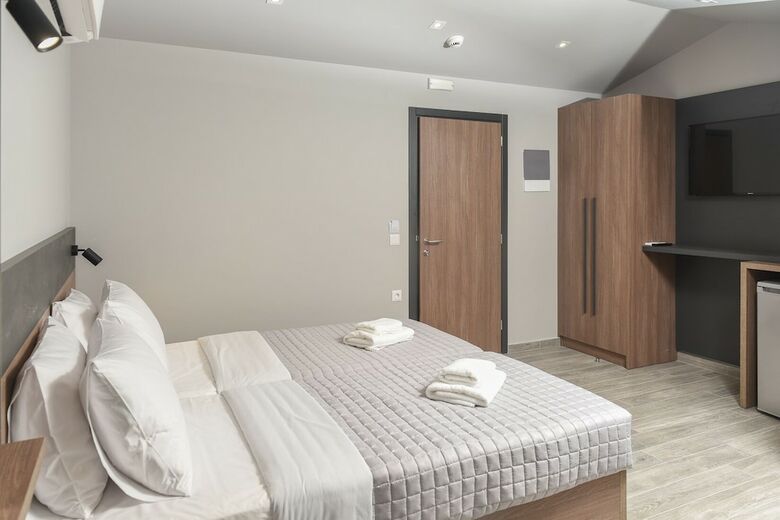Hotel Elizabeth Queen Luxuxy Rooms