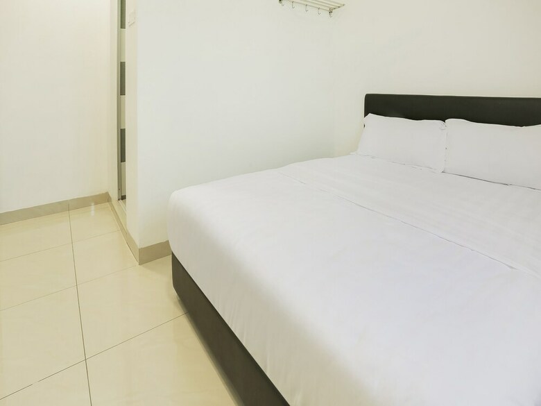 Oyo 89495 Rich Hotel