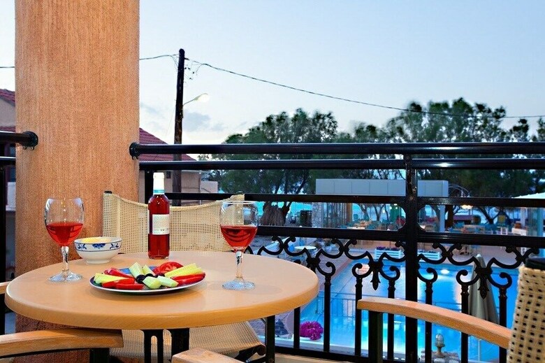 Aparthotel Alkionides Seaside Apartments