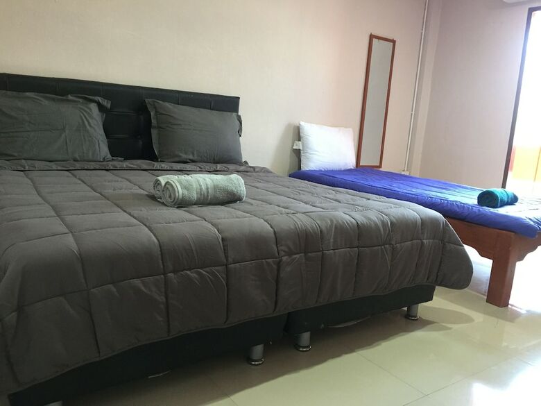 Hotel Smile Home Guesthouse