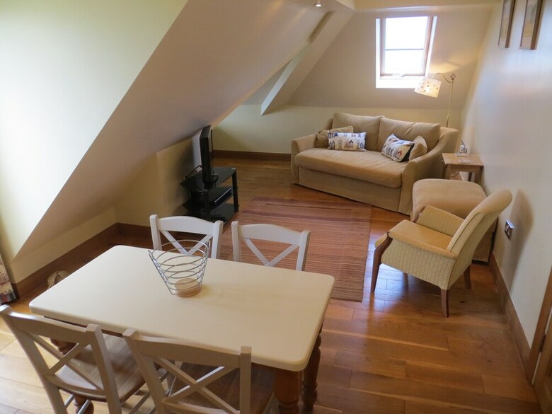 Sea View Lookout Apartment With Sea View