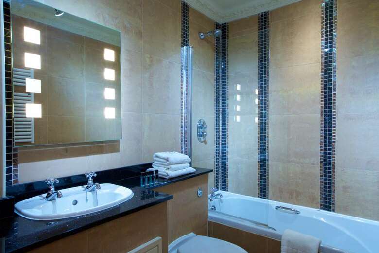 Best Western Feathers Liverpool Hotel