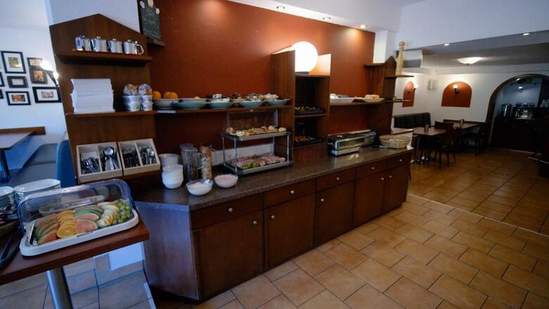 Hostal G�stehaus Schmidt
