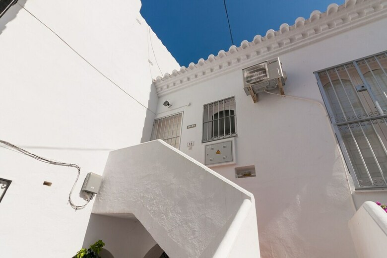 White Town Bajamar Canovas Nerja Apartment