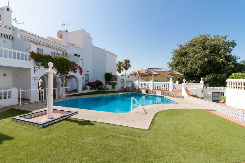 White Town Bajamar Canovas Nerja Apartment