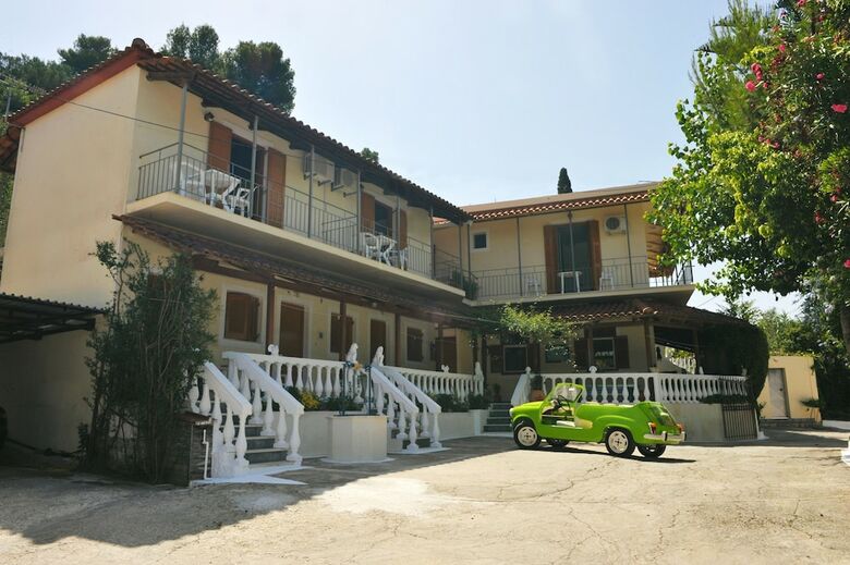 Hotel Petros Giatras - Rooms
