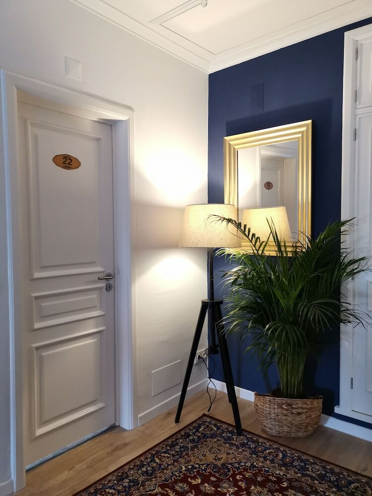 Vogue 23 Boutique Hotel