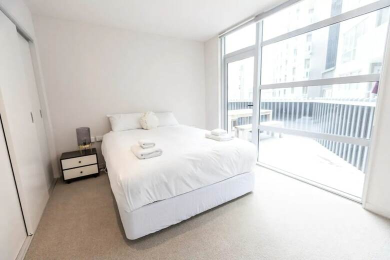 Modern 4 Bedroom Albany Apartment