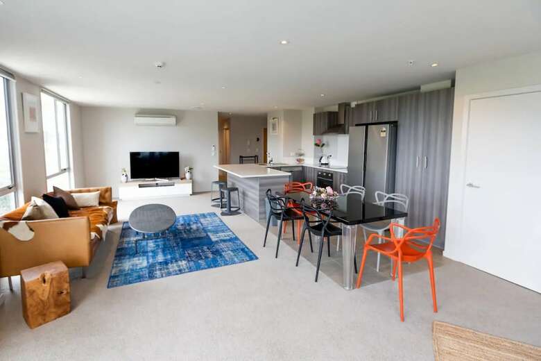 Modern 4 Bedroom Albany Apartment