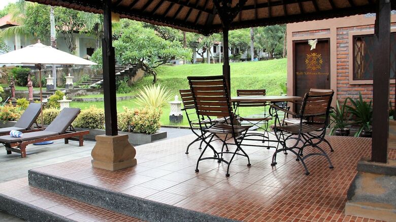 Hotel Bali Nibbana Resort
