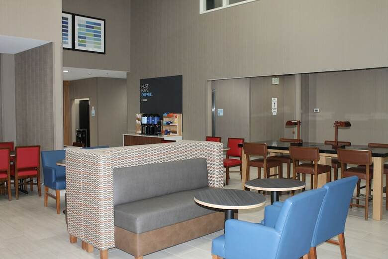 Hotel Holiday Inn Express & Suites Tulare