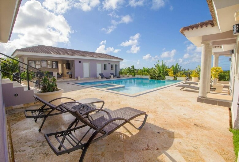 Apartamentos New! 6 Bedroom Ocean View