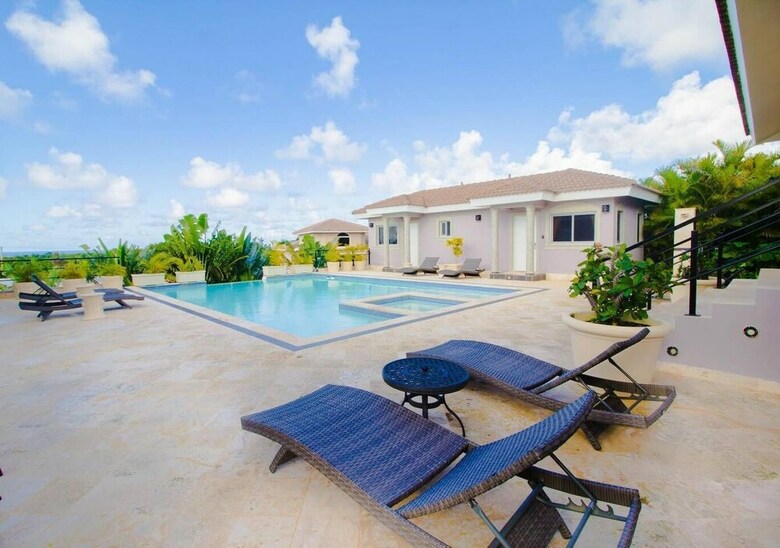 Apartamentos New! 6 Bedroom Ocean View