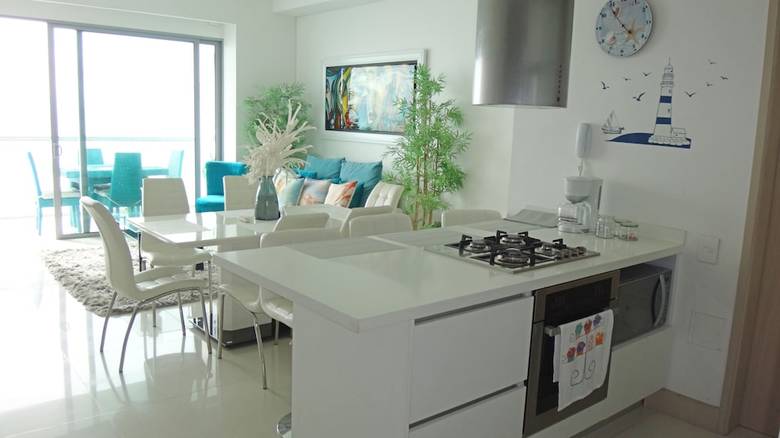 Apartamento Con Club de Playa Oceanfront
