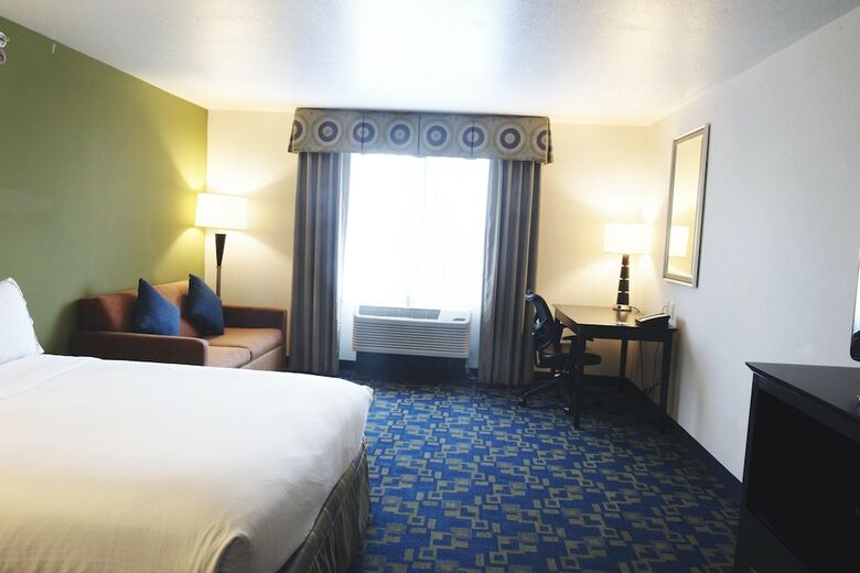 Hotel Holiday Inn Express And Suites Urbandale