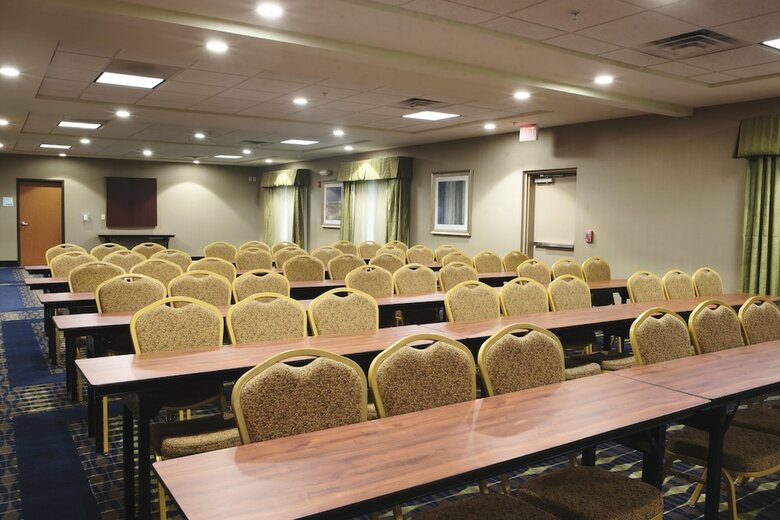 Hotel Holiday Inn Express And Suites Urbandale