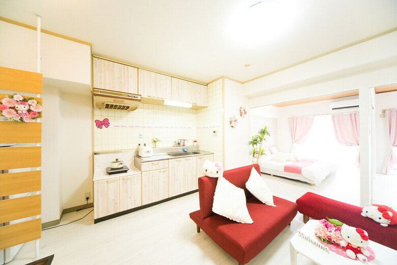 Namba Daikokucho West 402