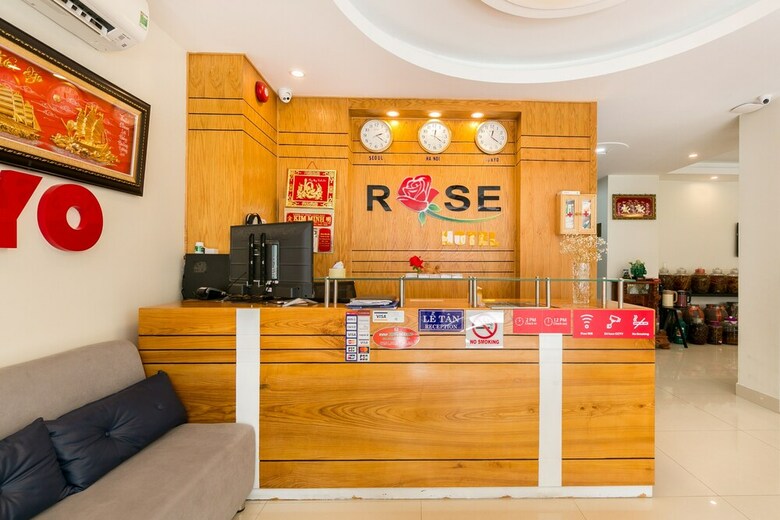 Oyo 365 Rose Hotel