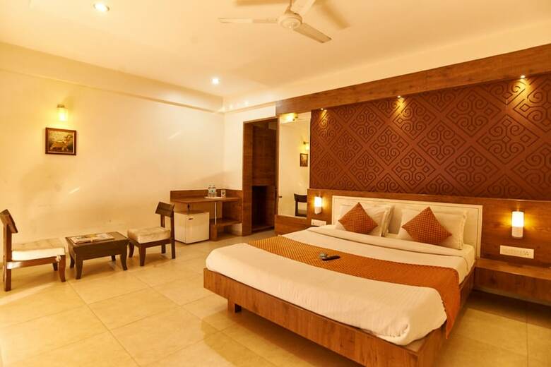 Hotel Sanskruti Heritage Resort