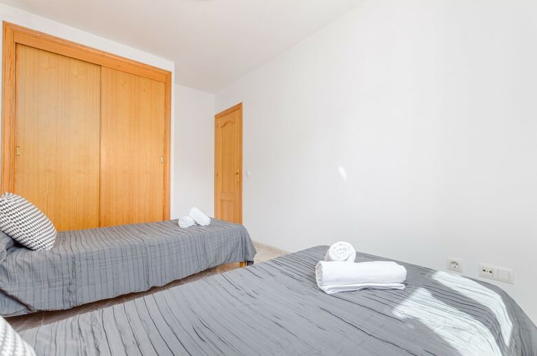 Apartamentos Yourhouse Arena
