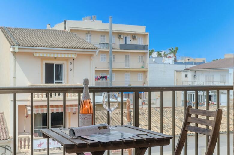 Apartamentos Yourhouse Arena