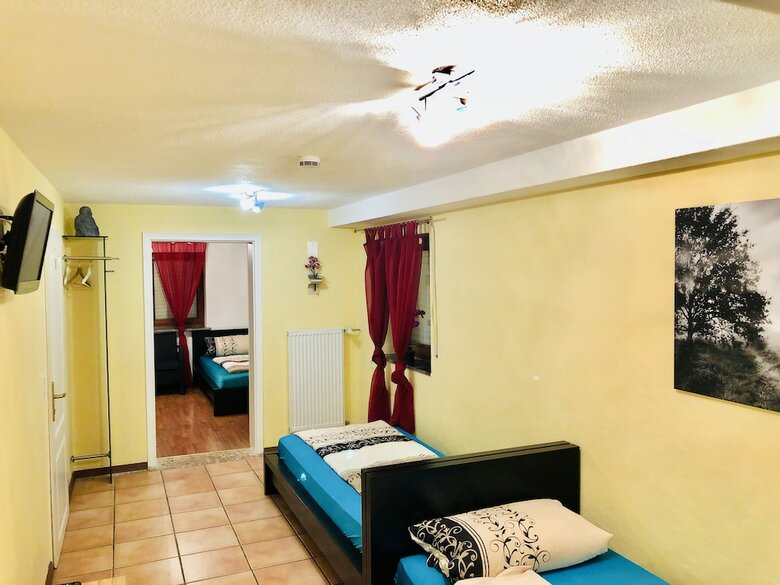 Hostal Europa Pension Zum Gr�nen Baum