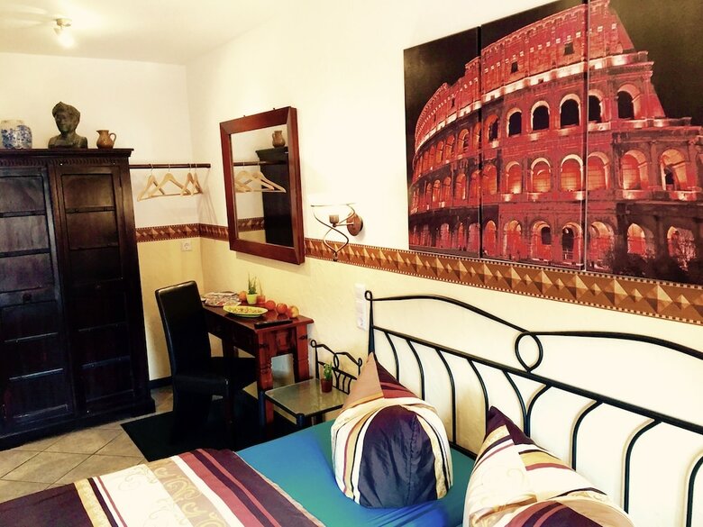 Hostal Europa Pension Zum Gr�nen Baum