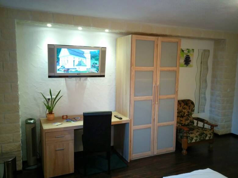 Hostal Europa Pension Zum Gr�nen Baum