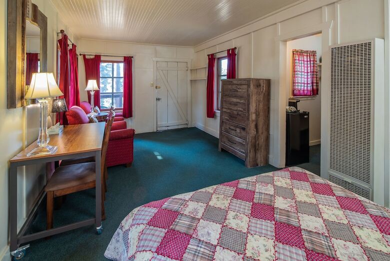 Hotel John Muir Lodge
