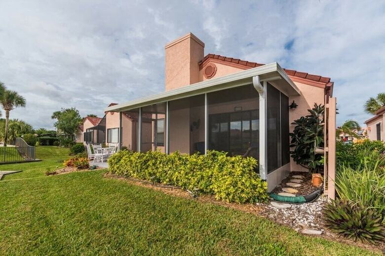 Hostal Casa Bella At Sea Place