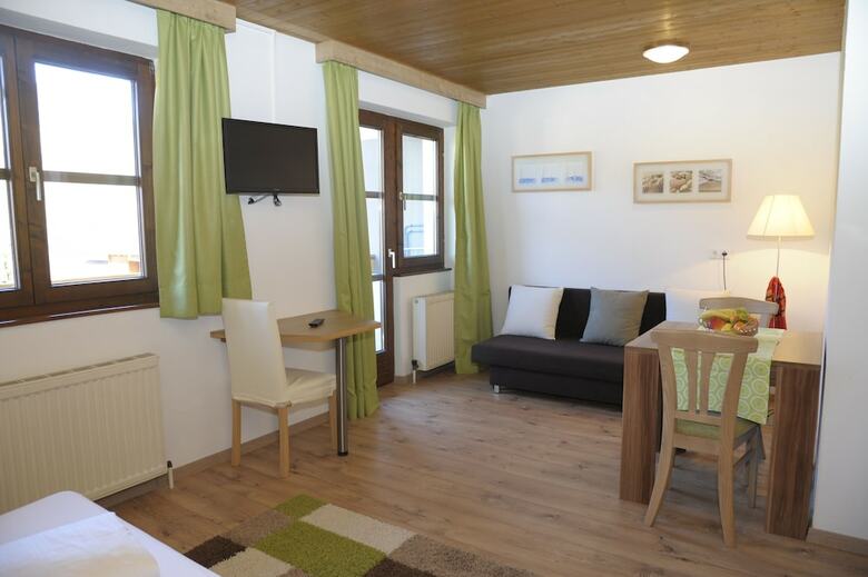 Aparthotel Landhaus & Haus Rustika