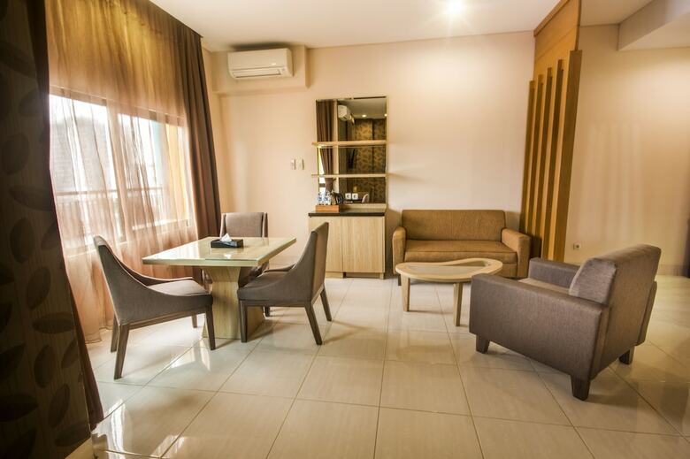 Gren Alia Jakarta Hotel