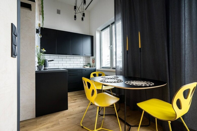 Srodmiescie Loft Apartment