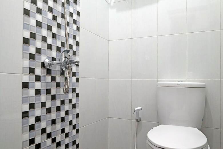 Hostal Oyo 1185 Sachila Residence Syariah