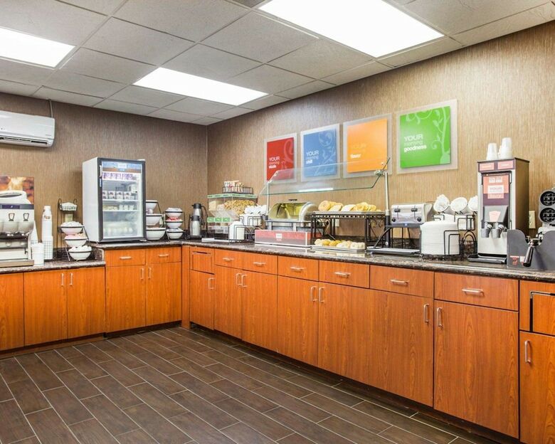 Hotel Comfort Inn & Suites At Stone Mountain