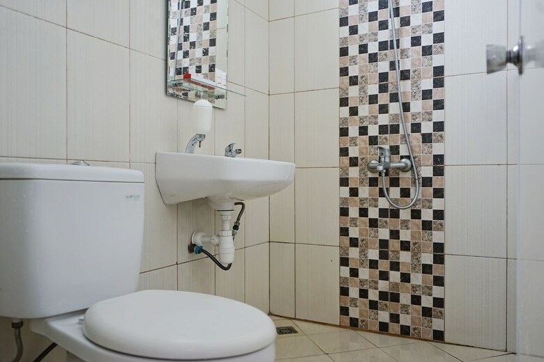 Hostal Oyo 1167 Home Sty Residence