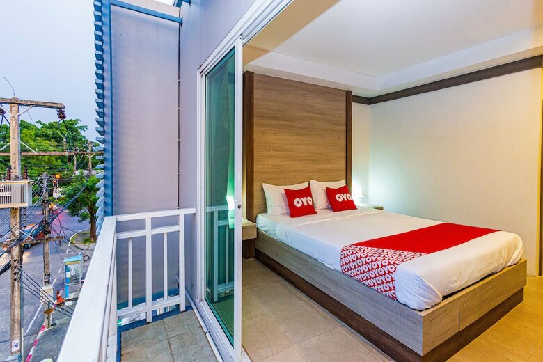 Hotel Oyo 380 Jomthong Mansion