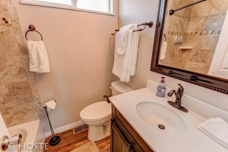 Mtn Dream! Fireplace, Patio & Hot Tub 4br