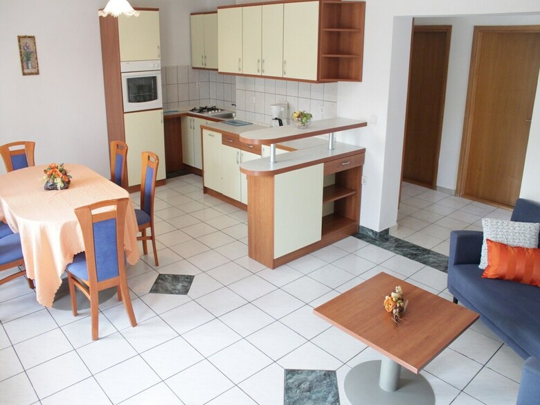 Apartments Neven