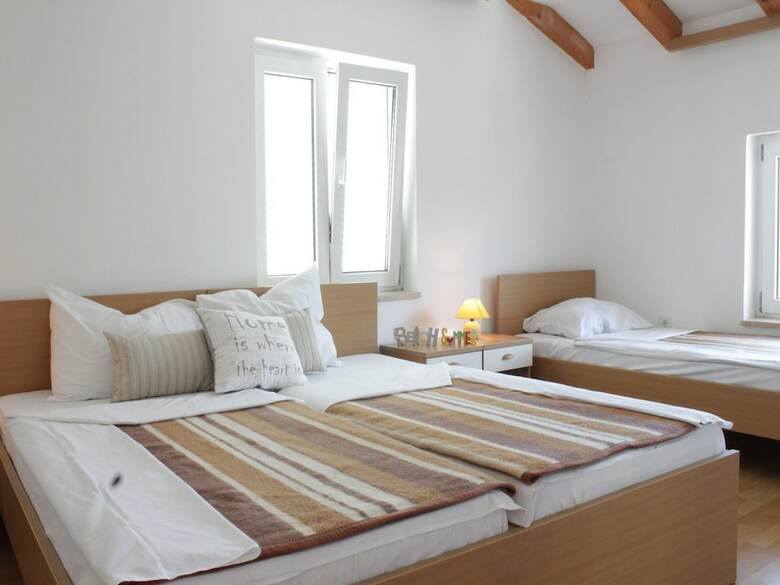 Apartments Neven