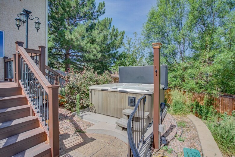 4br Entertainer Af Academy Hot Tub, Firepit!
